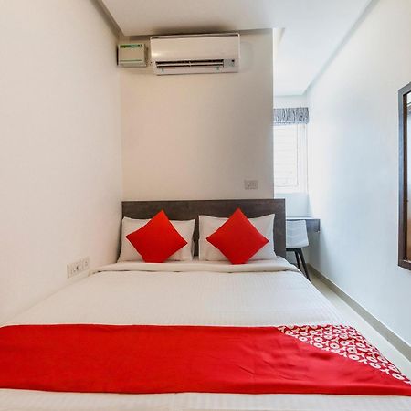 Hotel Super Townhouse Hebbal à Bangalore Extérieur photo