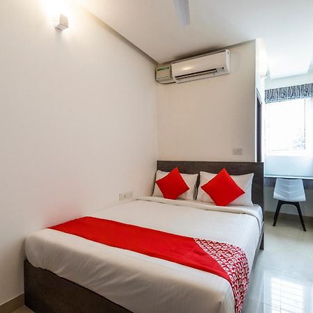 Hotel Super Townhouse Hebbal à Bangalore Extérieur photo